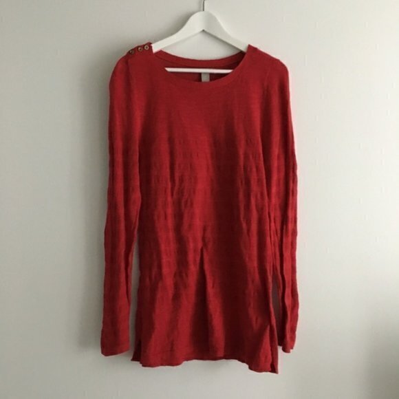 Banana Republic Sweaters - Banana Republic Red Button Shoulder Sweater Tunic Top Womens Size M‎ Long Sleeve